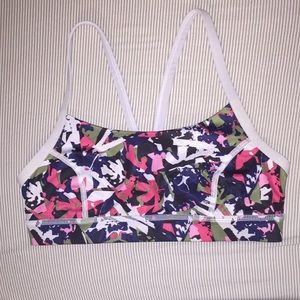 Lululemon sports bra